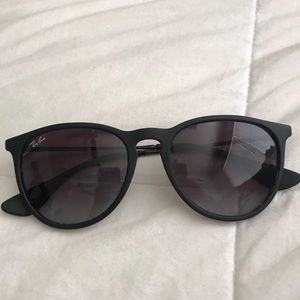 Erika Ray-Ban glasses